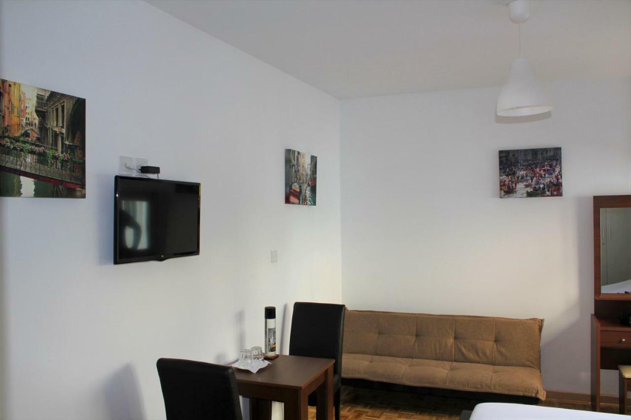 Eclectic Business & Leisure Appartamento Nicosia Esterno foto